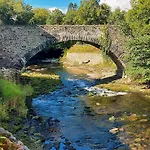 Riverside Holiday home *